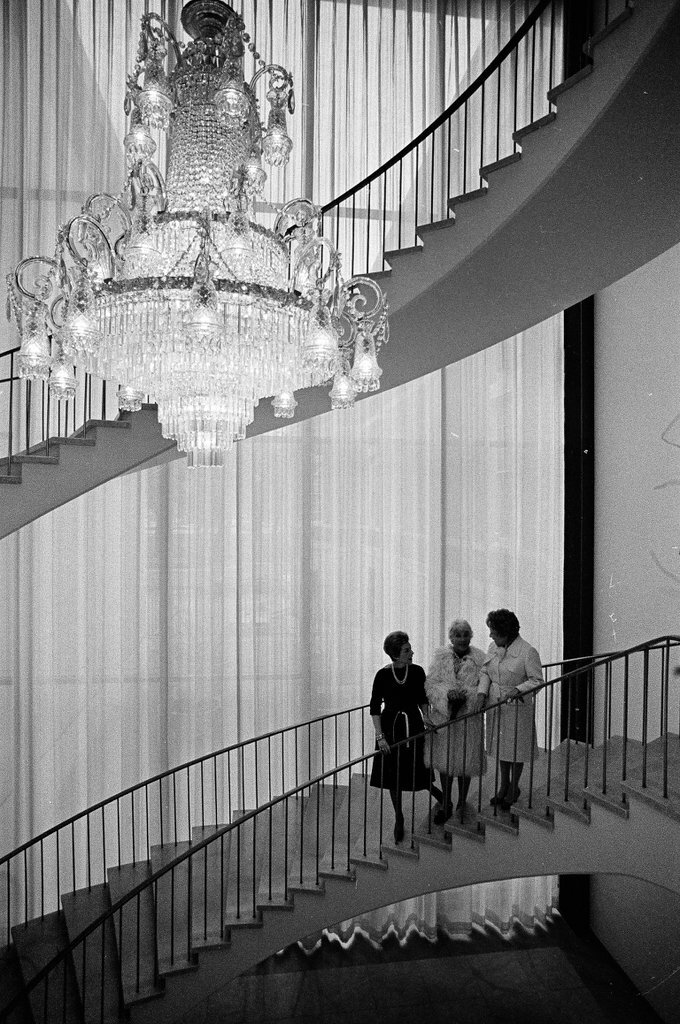 The Chicago Historical Society hosts a gathering at the museum - Don Bierman for Chicago Sun-Times