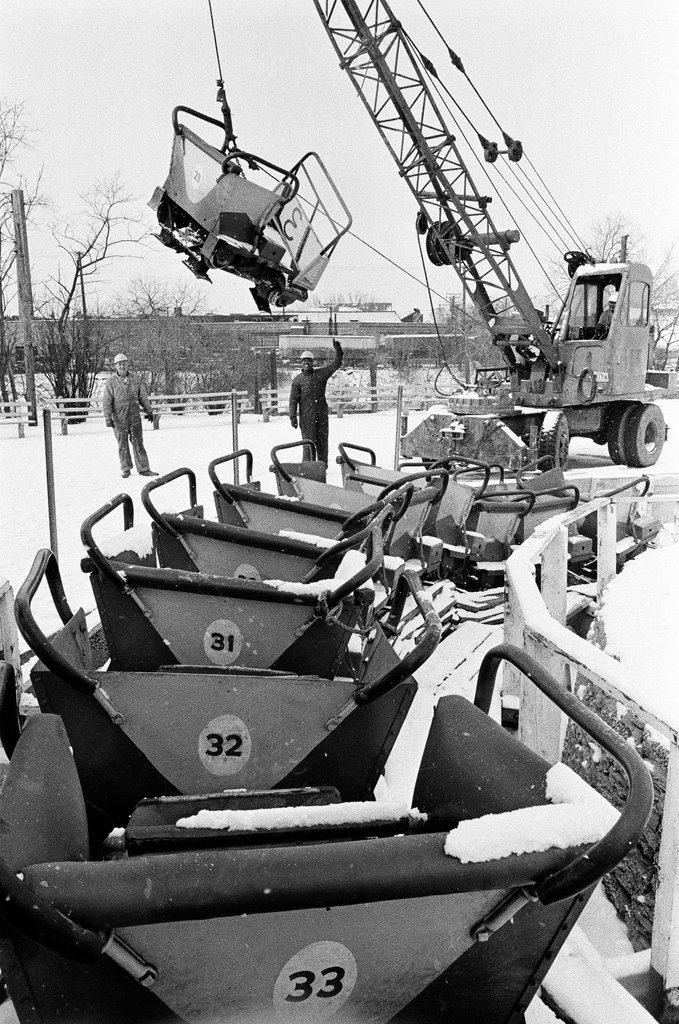 Roller coaster at Riverview Park being dismantled - Chicago Sun-Times