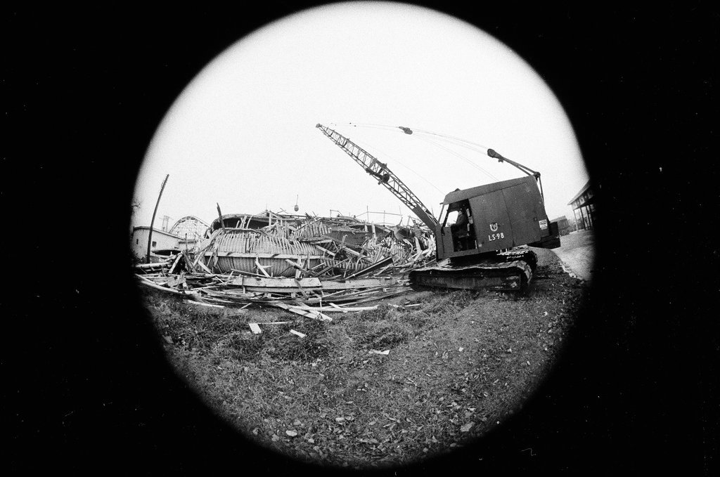 Partially demolished rides at buildings at Riverview Park - Chicago Sun-Times