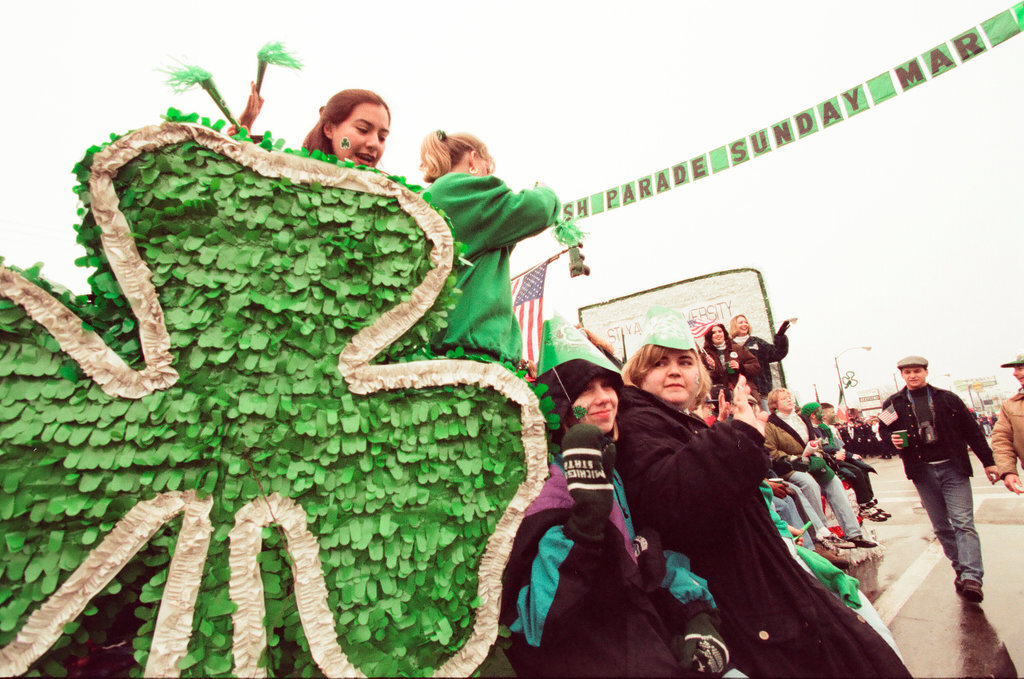Pat Buchanan in parade - Chicago Sun-Times