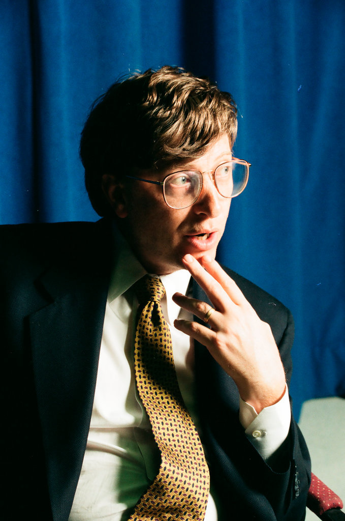 Bill Gates speaks at Library - Chicago Sun-Times