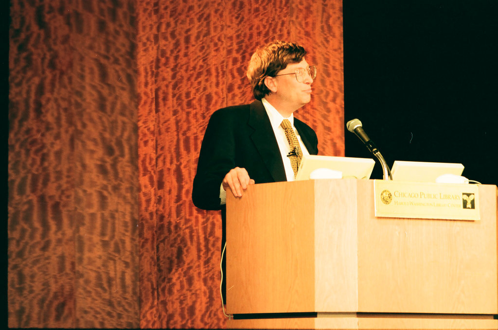 Bill Gates speaks at Library - Chicago Sun-Times