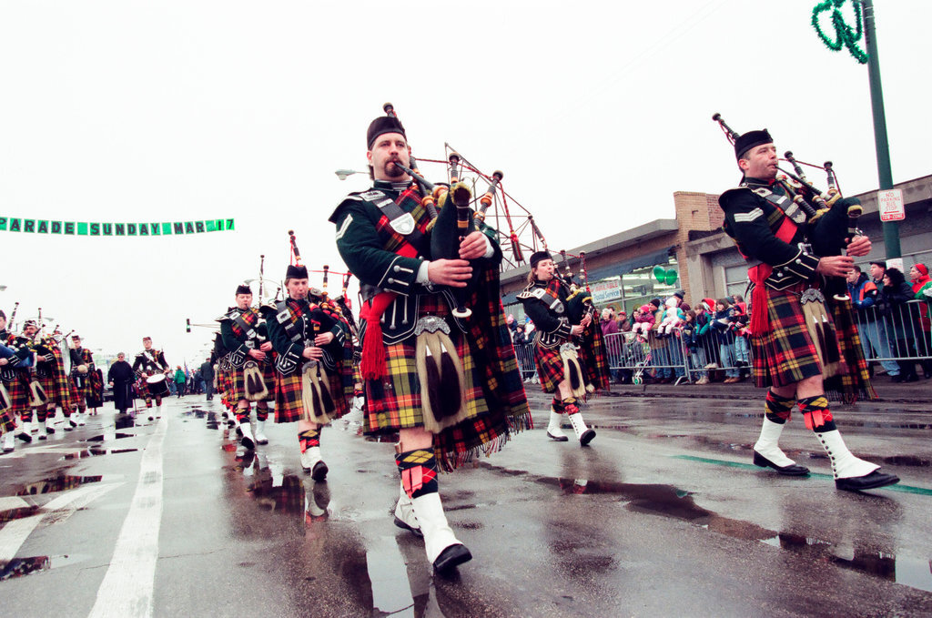 Pat Buchanan in parade - Chicago Sun-Times