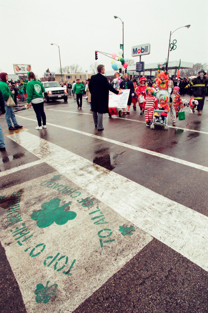Pat Buchanan in parade - Chicago Sun-Times