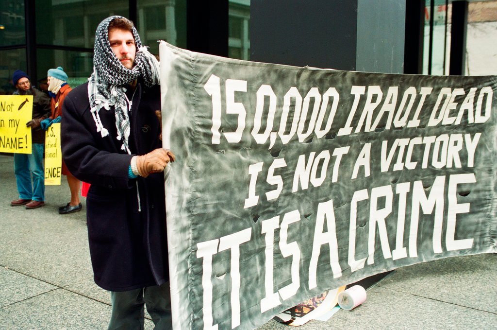 Protesters against Iraq bombing - Chicago Sun-Times