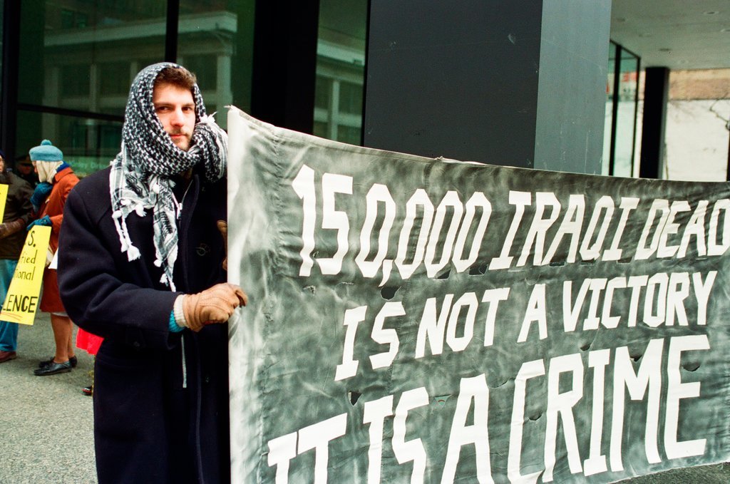 Protesters against Iraq bombing - Chicago Sun-Times