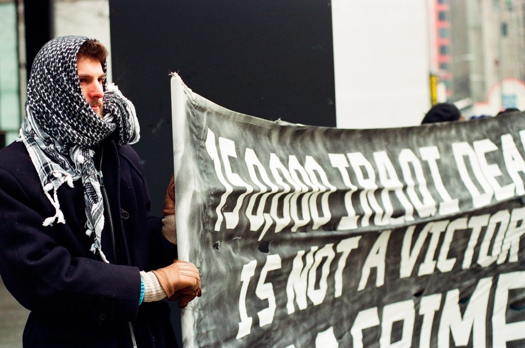 Protesters against Iraq bombing - Chicago Sun-Times