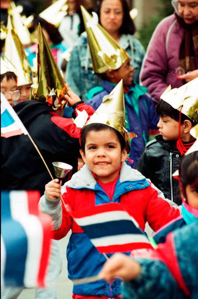Children celebrate Thai New Year - Chicago Sun-Times