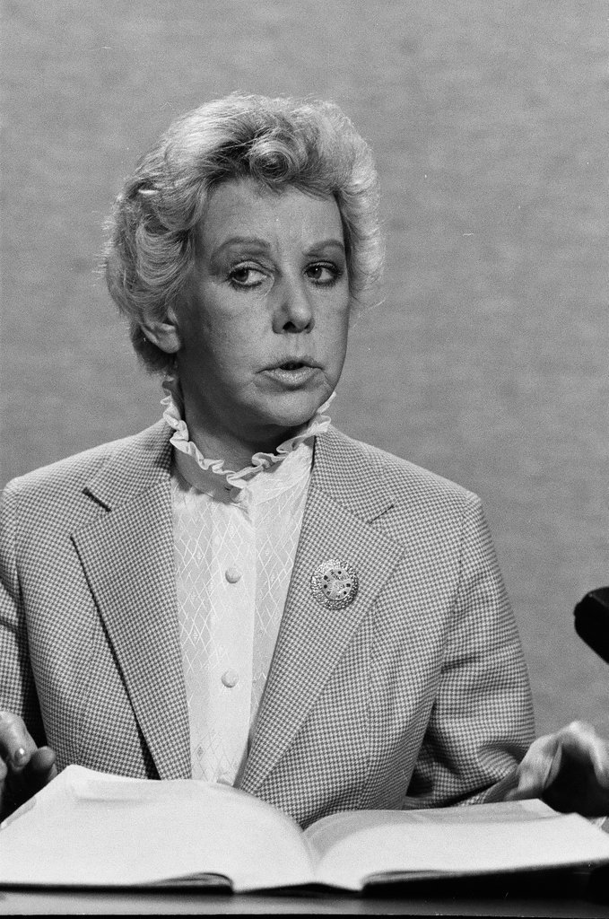 Jane Byrne press conference - Chicago Sun-Times