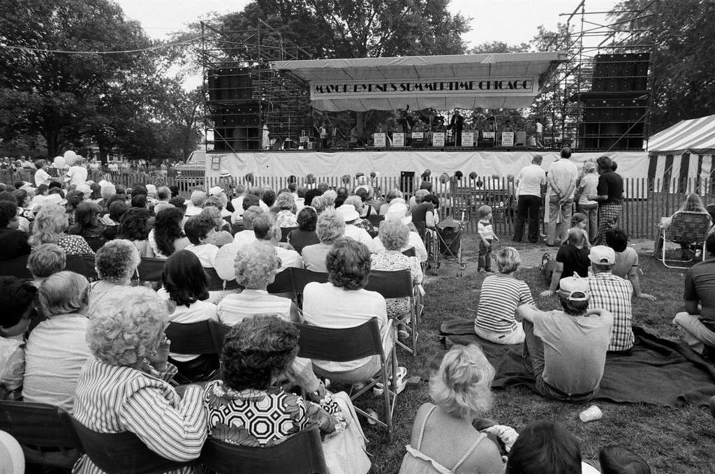 Summertime festival in Marquette Park - Chicago Sun-Times
