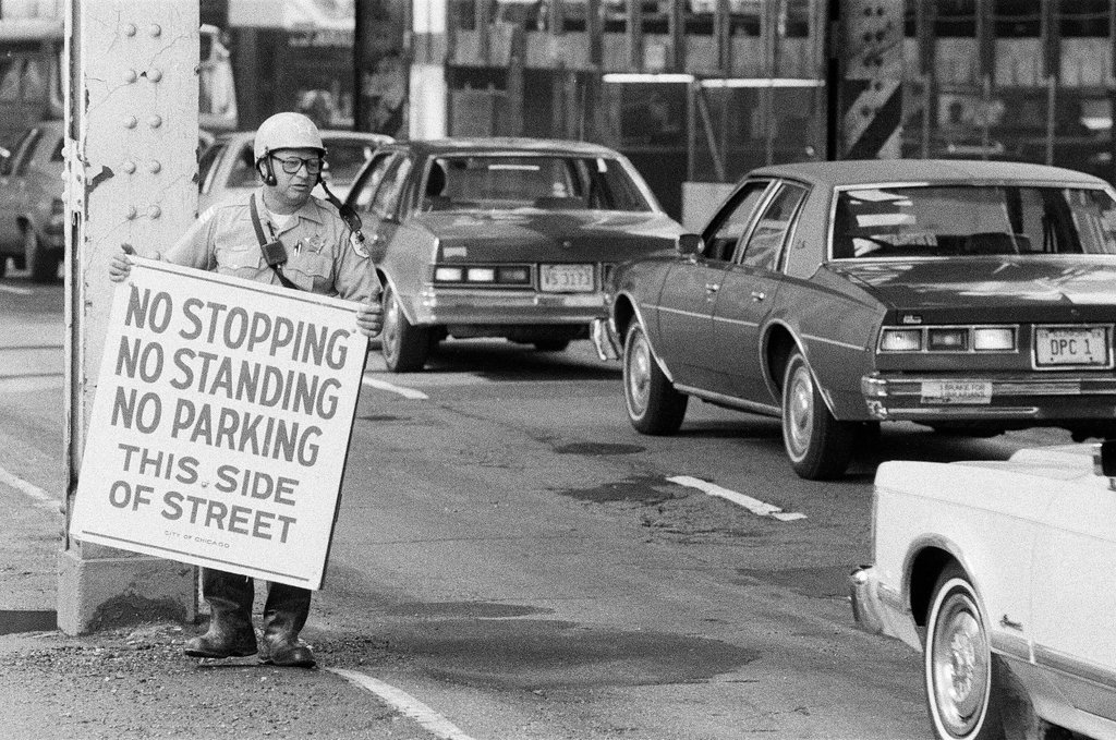 Traffic at Wacker and Wells - Chicago Sun-Times
