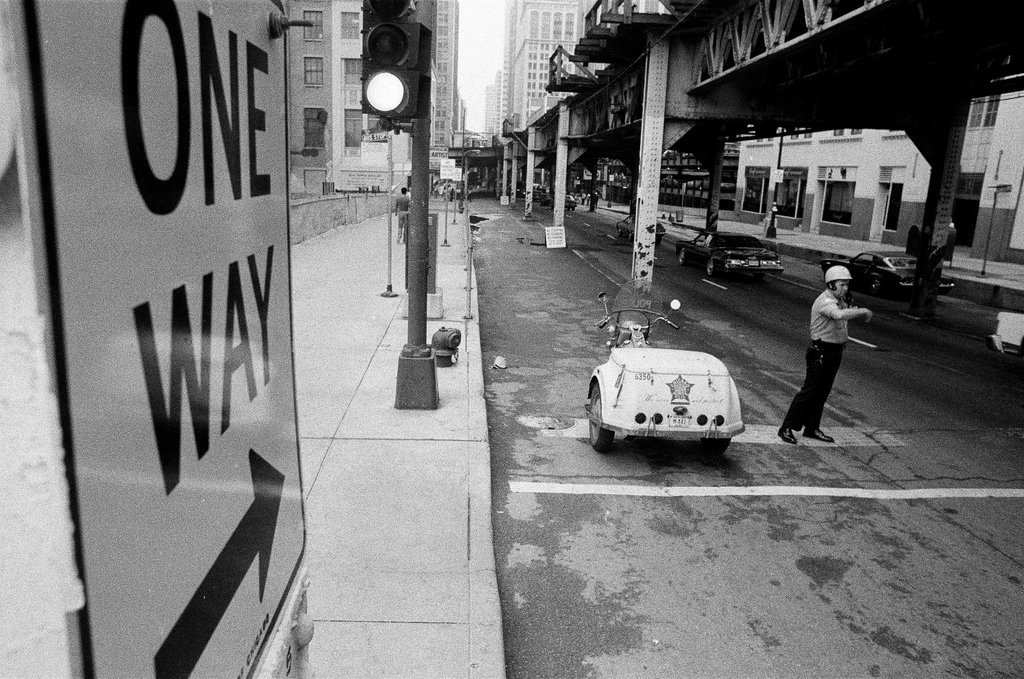 Traffic at Wacker and Wells - Chicago Sun-Times
