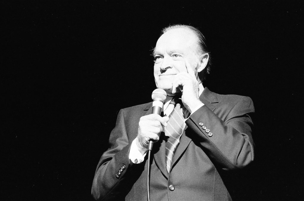 Bob Hope at Chicago Theater - Chicago Sun-Times