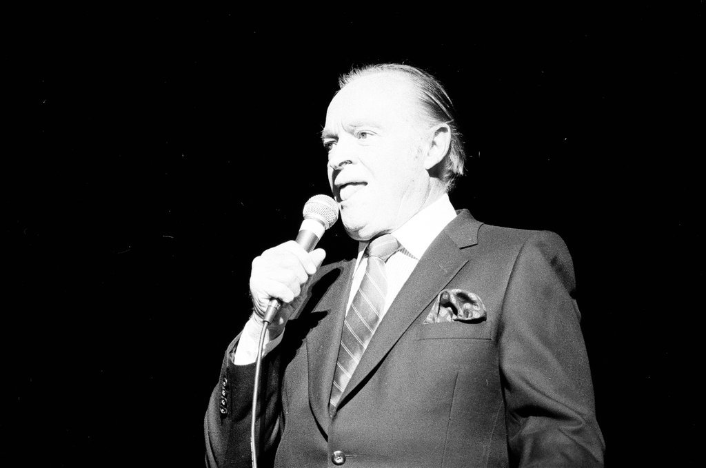 Bob Hope at Chicago Theater - Chicago Sun-Times