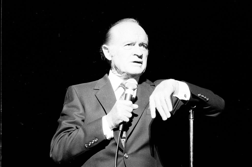 Bob Hope at Chicago Theater - Chicago Sun-Times