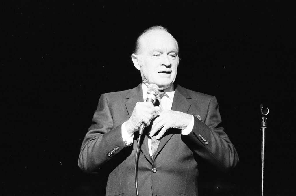 Bob Hope at Chicago Theater - Chicago Sun-Times