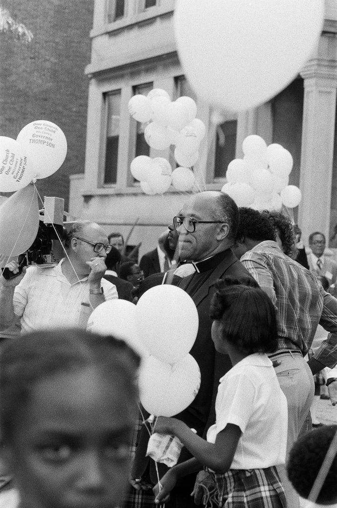 Governor Thompson and Muhammad Ali visit students - Chicago Sun-Times