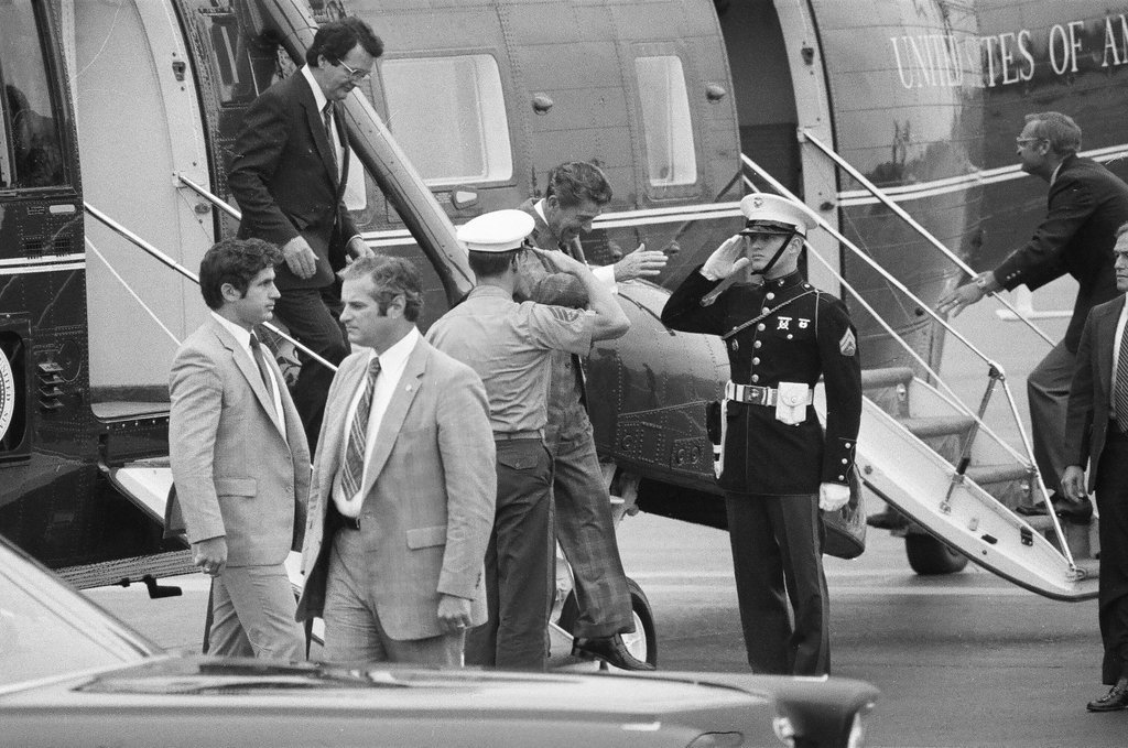 President Reagan leaves Chicago - Chicago Sun-Times