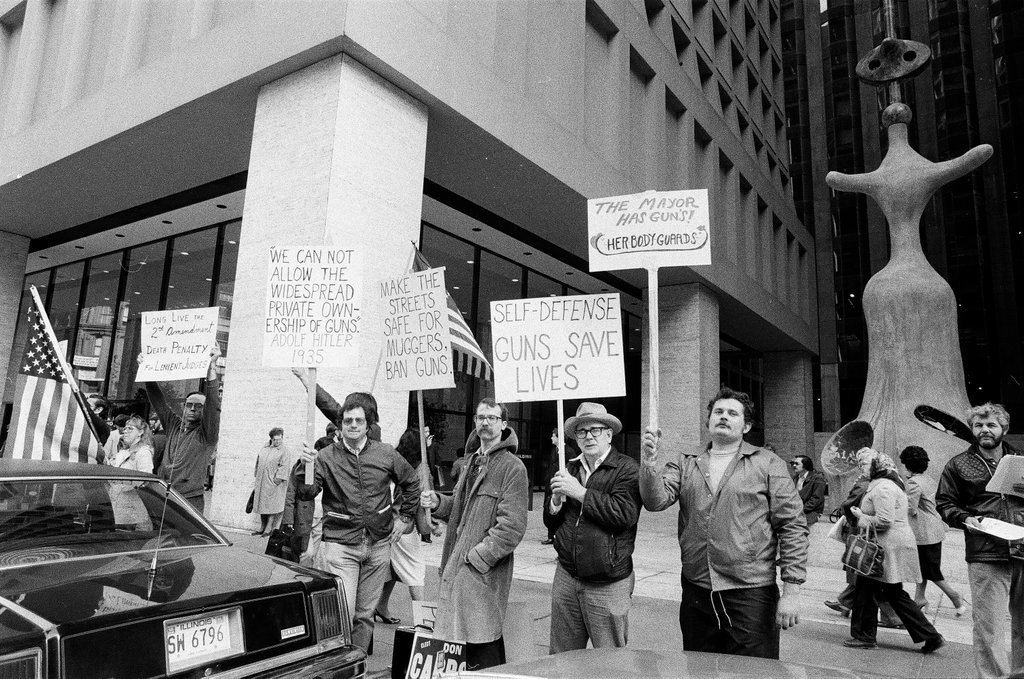 Handgun control rally at the Daley Center - Chicago Sun-Times