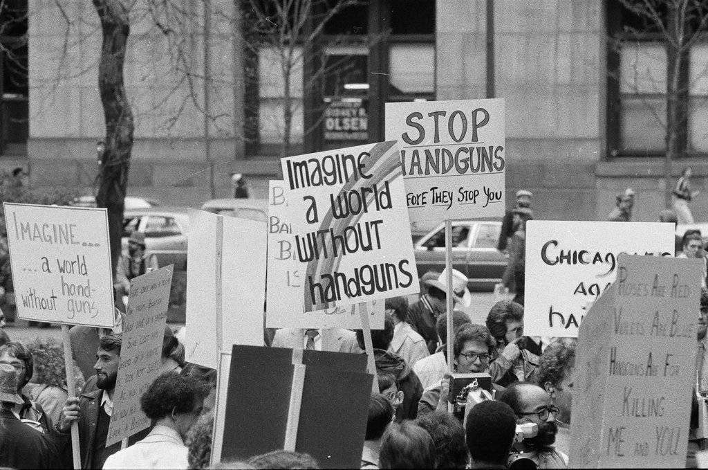 Handgun control rally at the Daley Center - Chicago Sun-Times