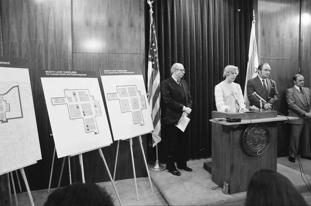 Jane Byrne announces North Loop plans - Chicago Sun-Times