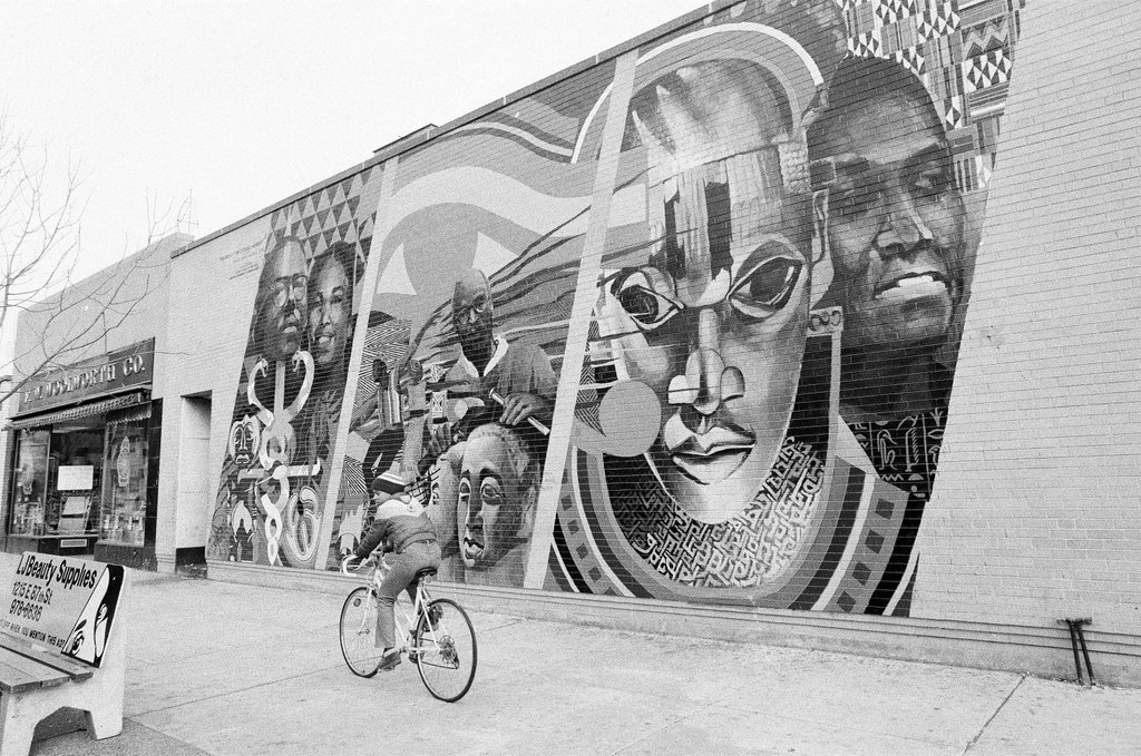 South Shore neighborhood life - Chicago Sun-Times