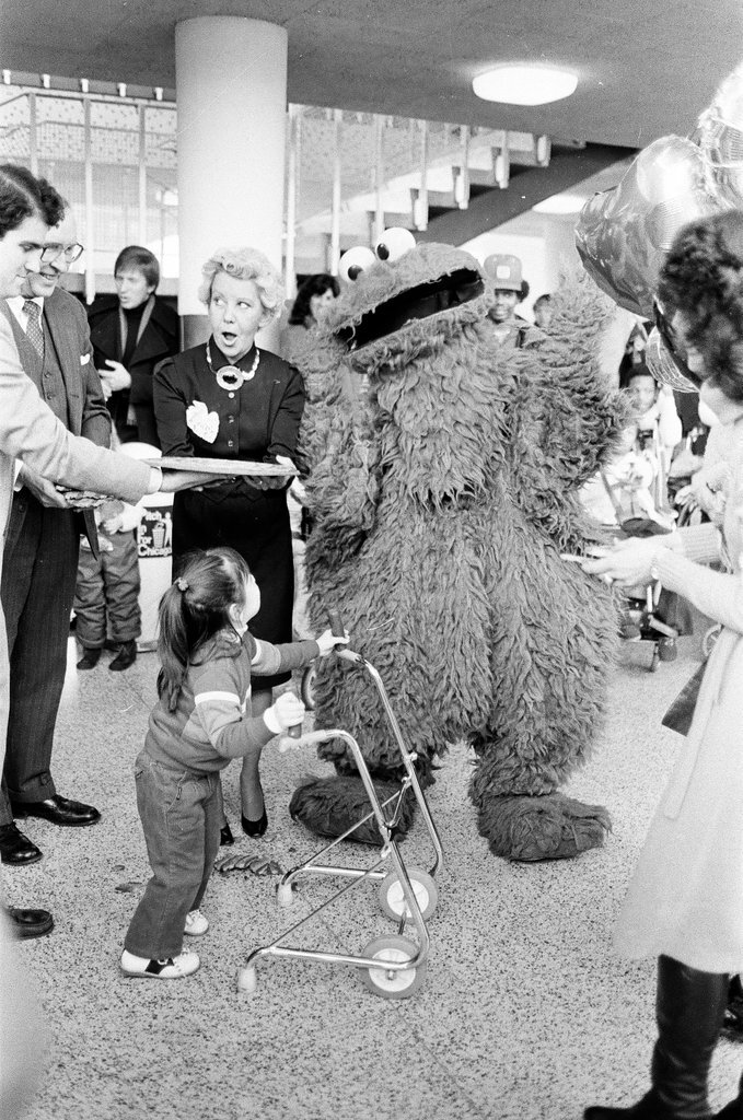 Sesame Street characters at Meigs Field - Chicago Sun-Times