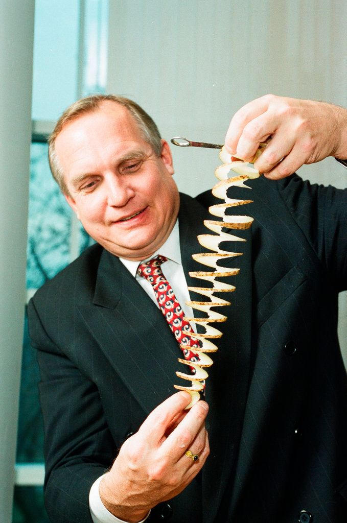 Tim Samuelson and Popeil gadgets - Chicago Sun-Times