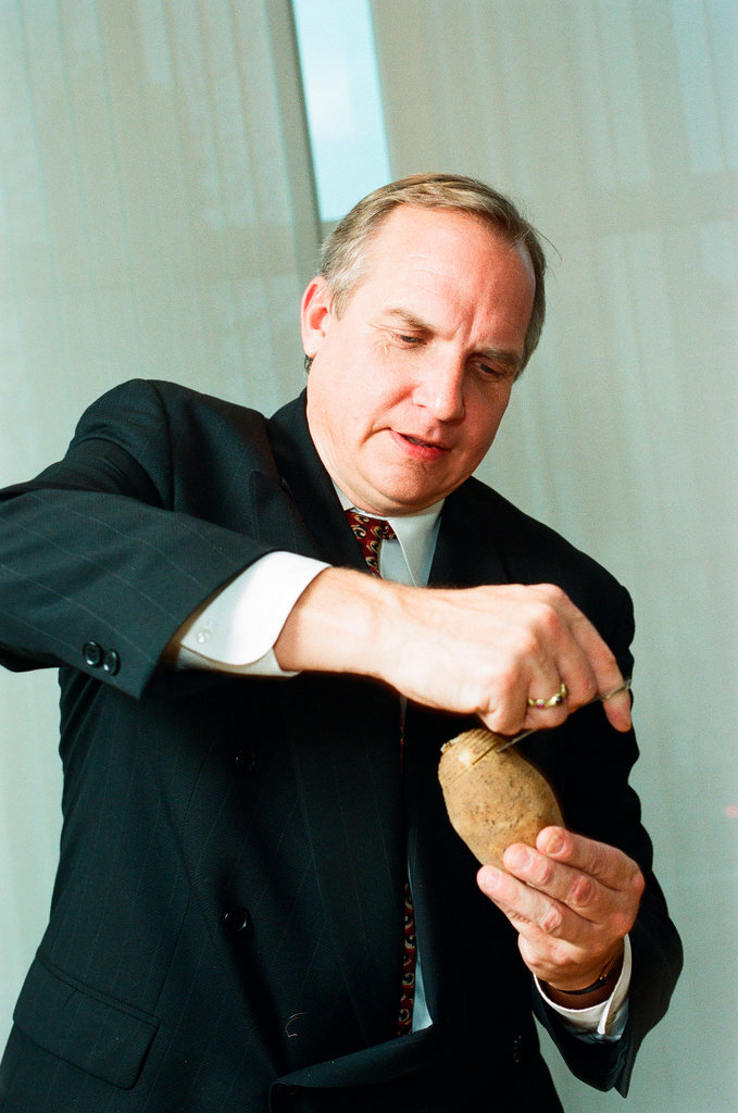 Tim Samuelson and Popeil gadgets - Chicago Sun-Times
