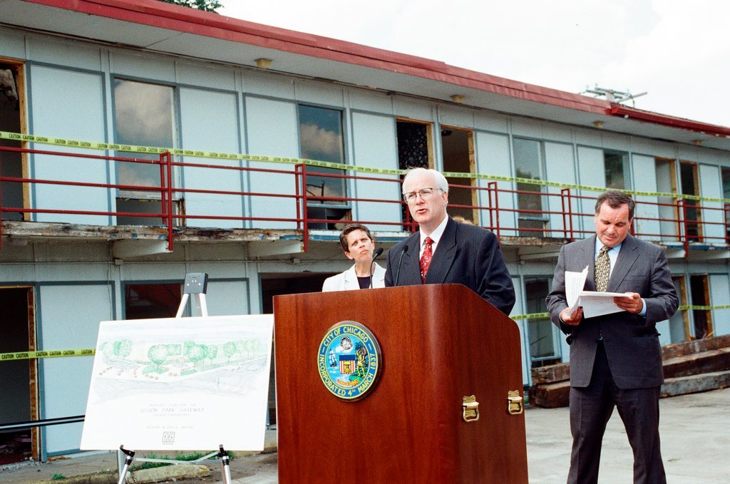 Riverside Motel demolished - Chicago Sun-Times