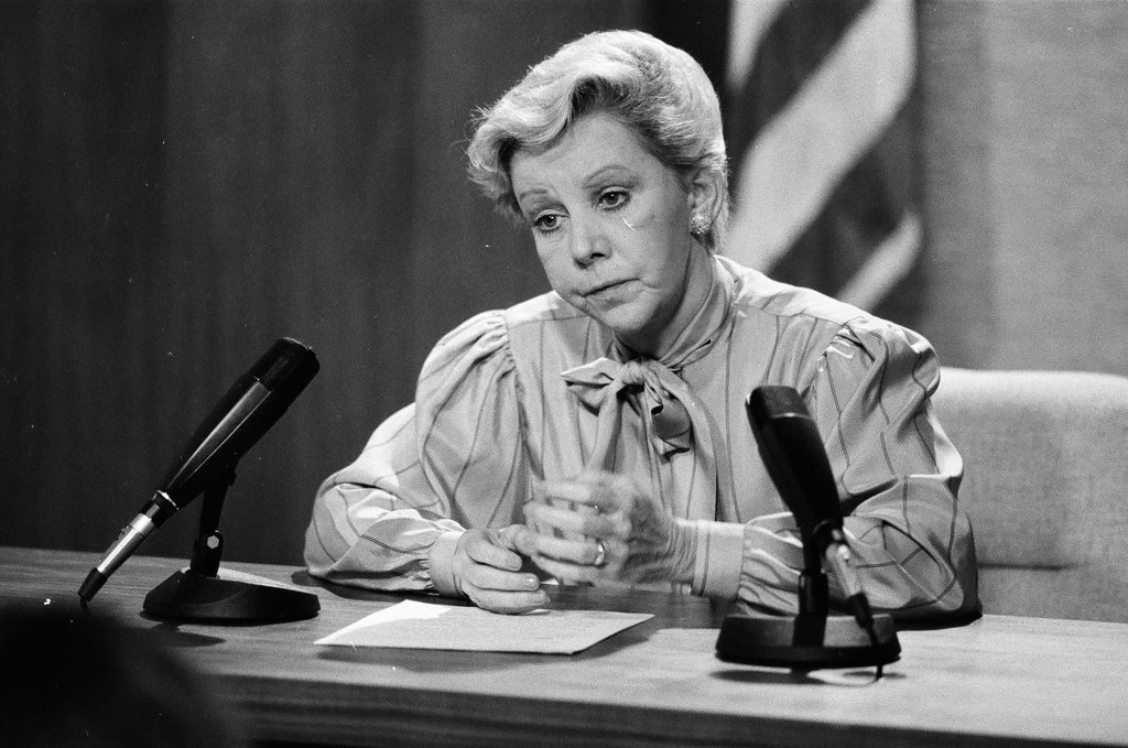 Jane Byrne O'Hare press conference - Jarvinen for Chicago Sun-Times