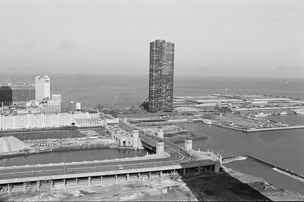 Straightening out Lake Shore Drive S-curve - Phil Velasquez for Chicago Sun-Times