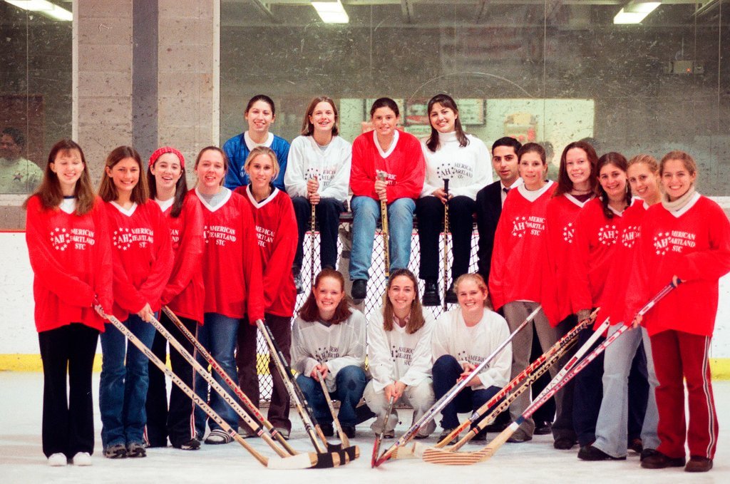Latin School girls ice hockey - Chicago Sun-Times