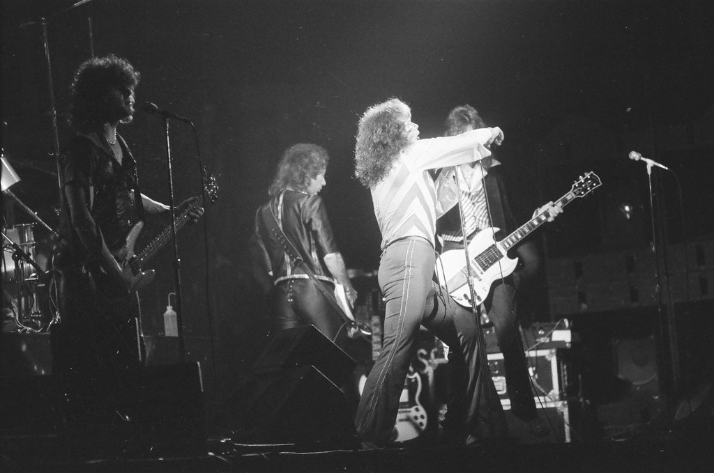 Starz in concert - Chicago Sun-Times