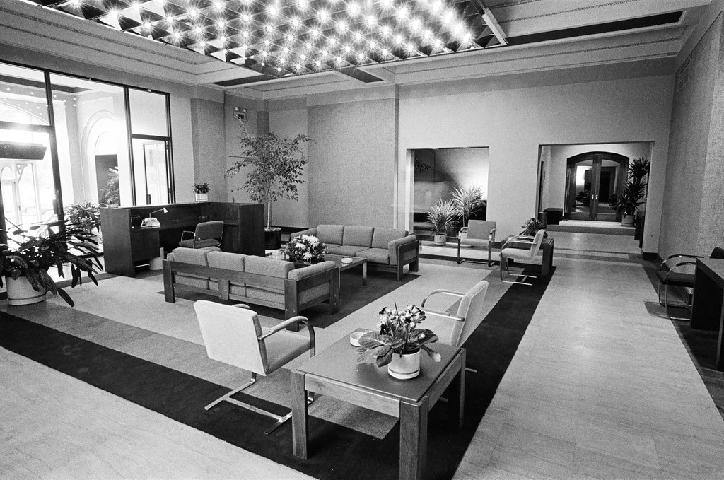 Hampton House condo building - Chicago Sun-Times