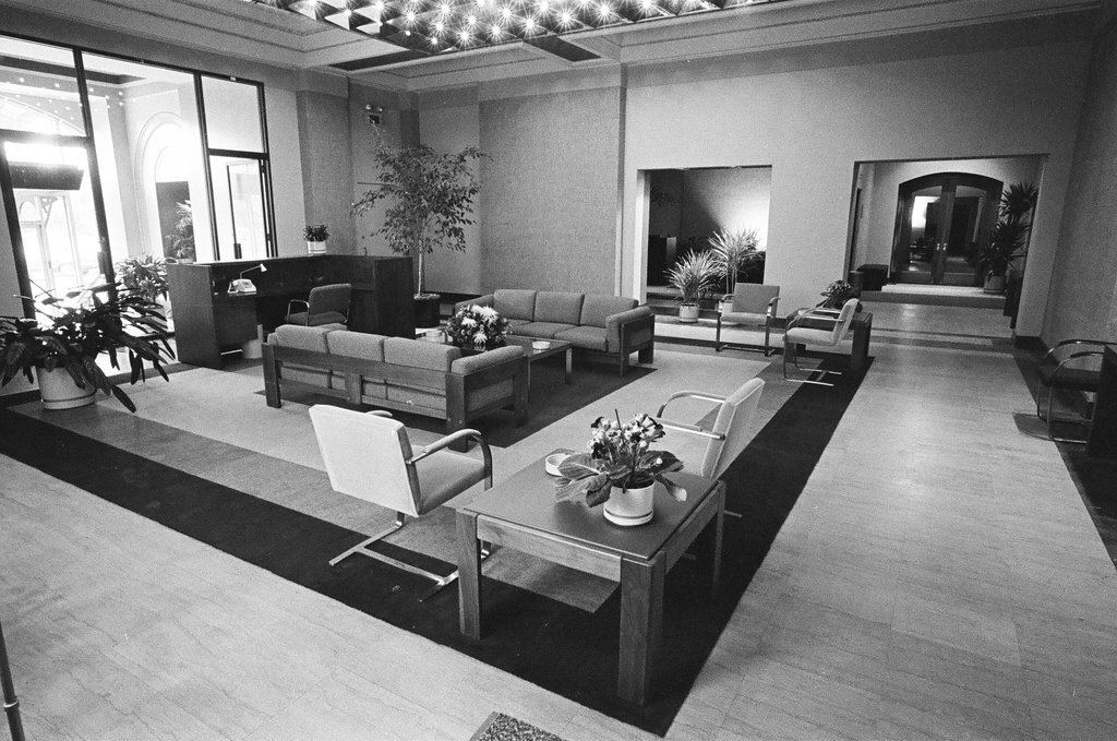 Hampton House condo building - Chicago Sun-Times