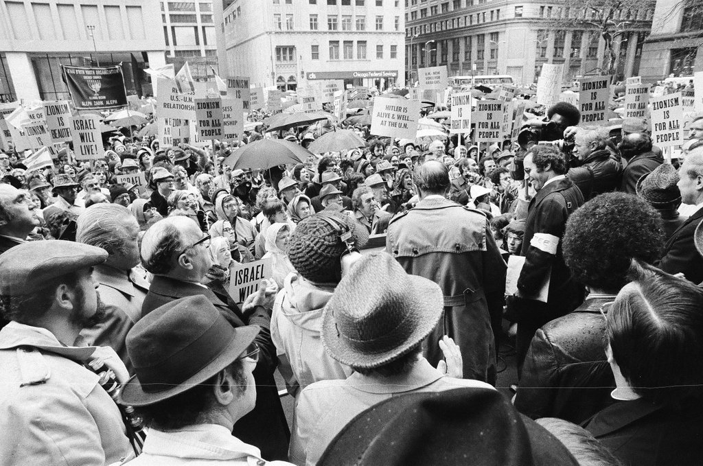 Zionist rally - Chicago Sun-Times