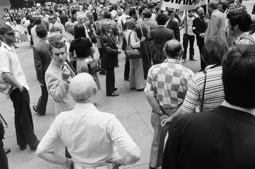 Jewish demonstrators march in the Loop - Chicago Sun-Times