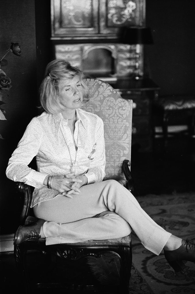 Doris Day at Drake Hotel - Peters (Clarence or Pete) for Chicago Sun-Times