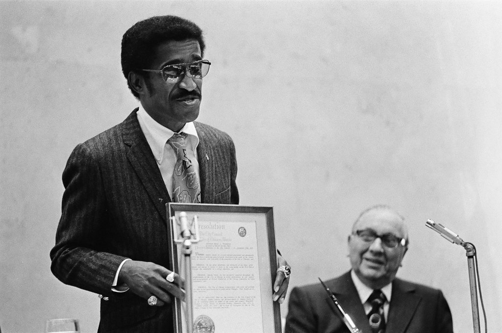 Sammy Davis Jr. Day proclaimed - Fred Stein for Chicago Daily News
