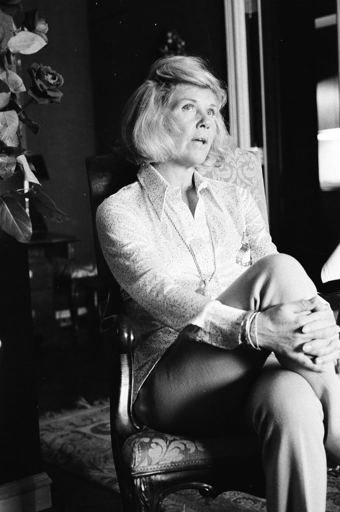 Doris Day at Drake Hotel - Peters (Clarence or Pete) for Chicago Sun-Times