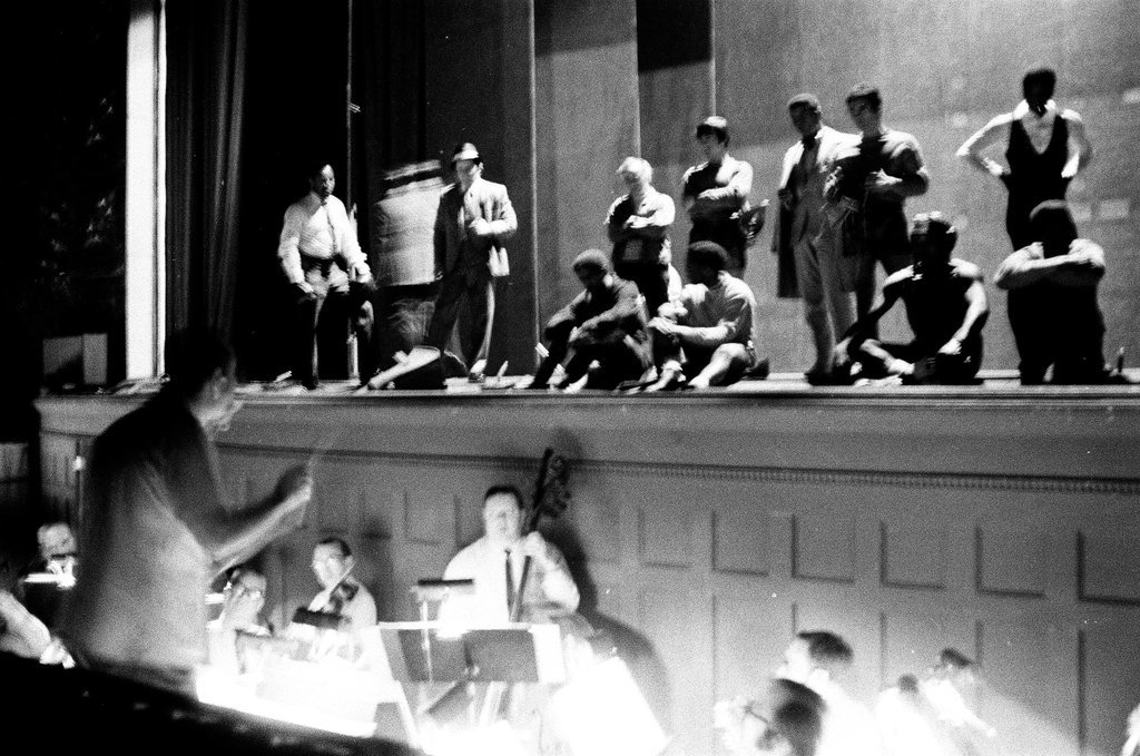 Sammy Davis Jr. rehearses musical - Duane Hall for Chicago Sun-Times