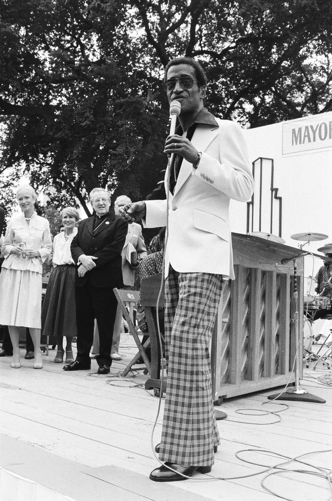 Sammy Davis Jr. in Lincoln Park - James DePree for Chicago Sun-Times