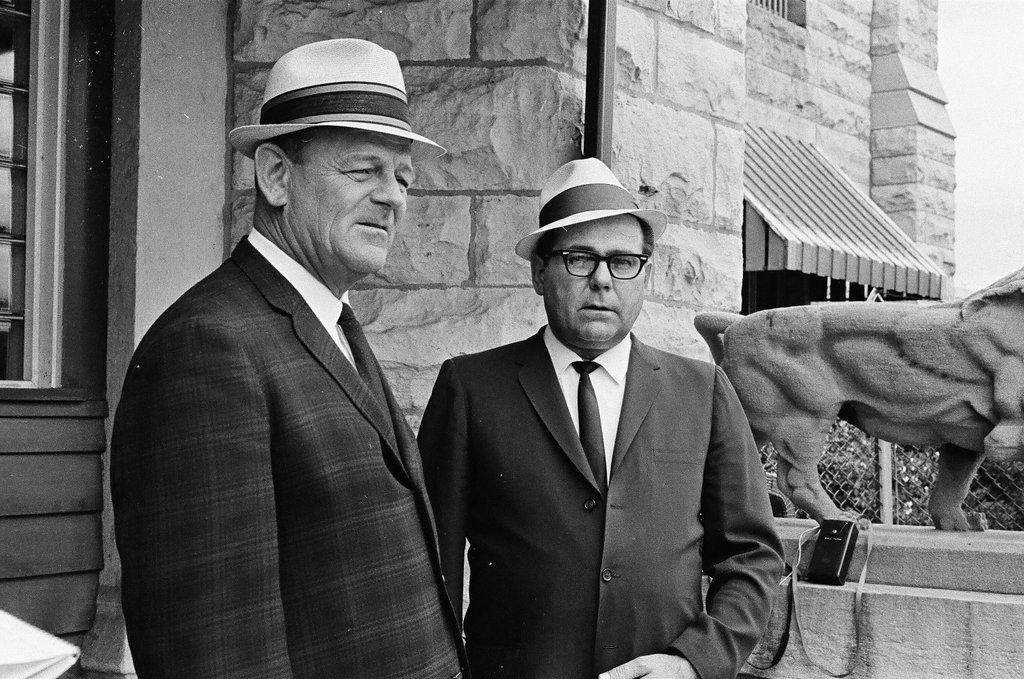Statesville warden awaits arrival of Richard Speck - Henry Herr Gill for Chicago Sun-Times