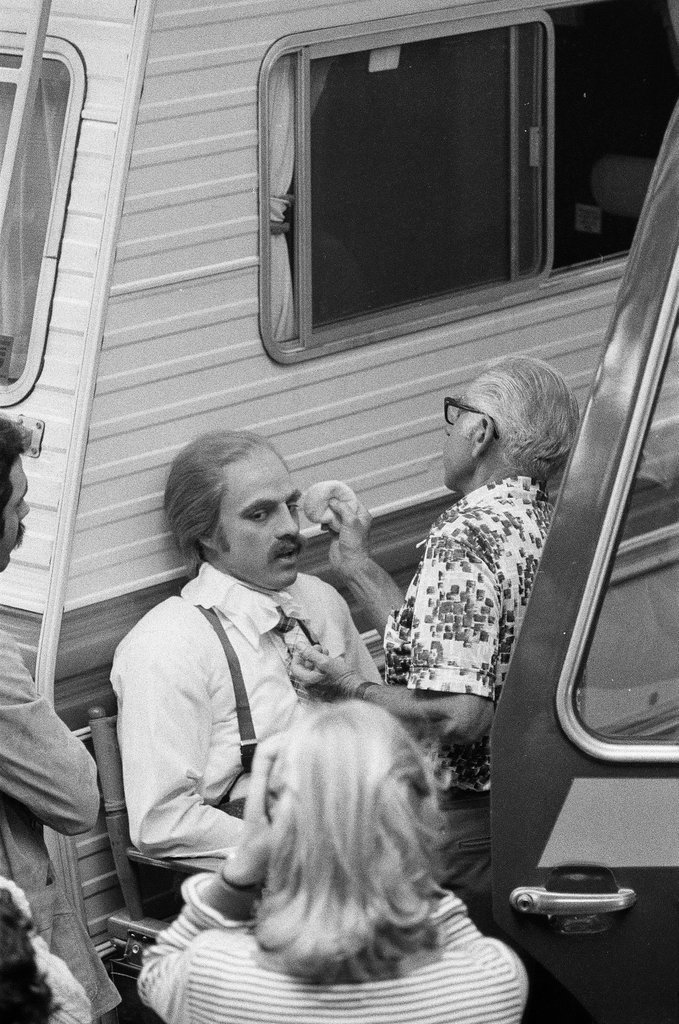 Freddie Prinze films movie in Chicago - Peters (Clarence or Pete) for Chicago Sun-Times