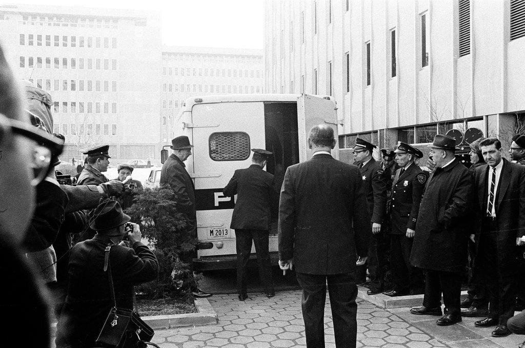 Richard Speck arrives at courthouse - Henry Herr Gill for Chicago Sun-Times