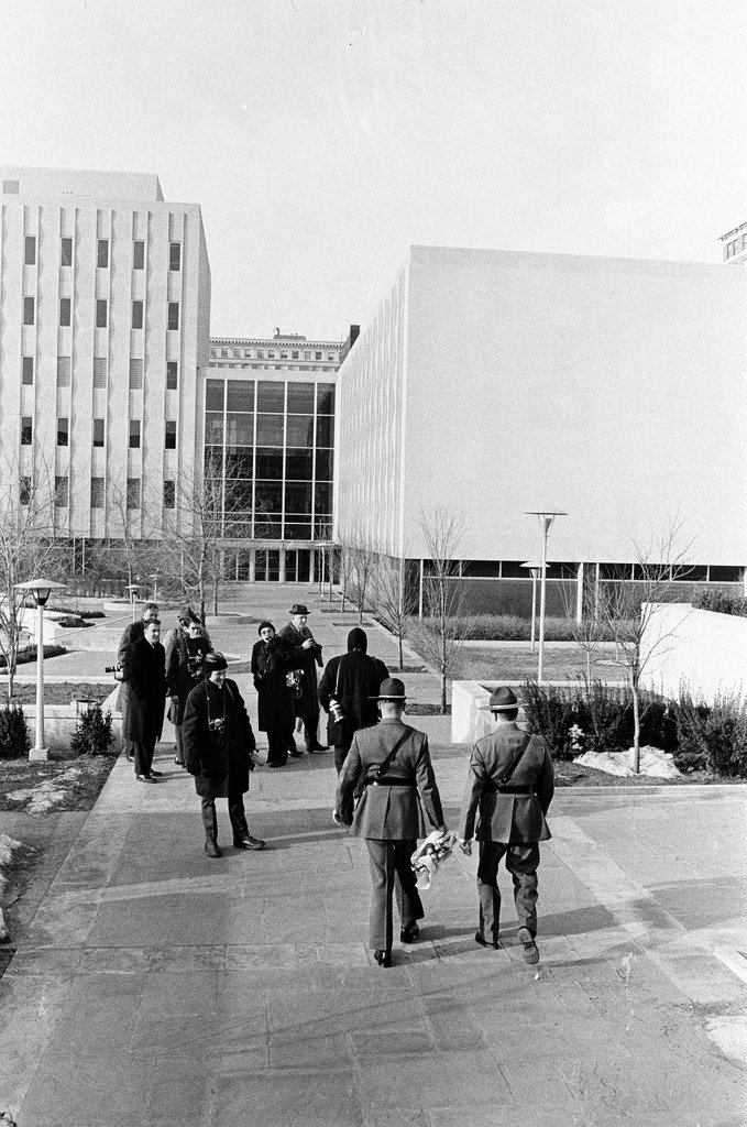 Richard Speck arrives at courthouse - Henry Herr Gill for Chicago Sun-Times