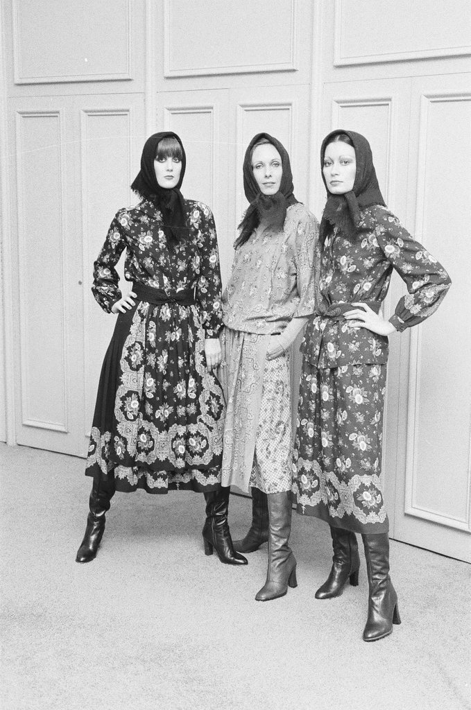 Zandra Rhodes in Fields fashion show - Peters (Clarence or Pete) for Chicago Sun-Times