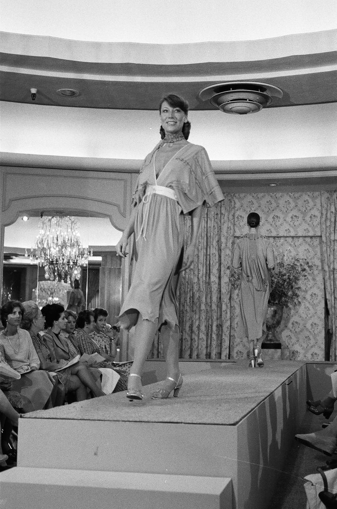 Zandra Rhodes in Fields fashion show - Peters (Clarence or Pete) for Chicago Sun-Times