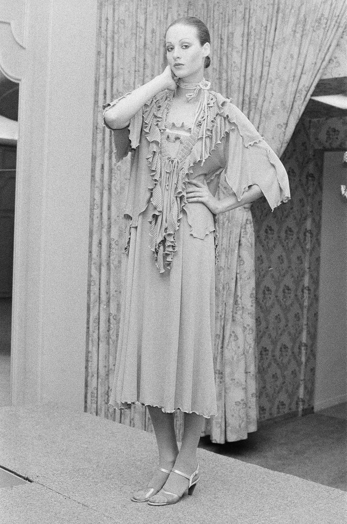 Zandra Rhodes in Fields fashion show - Martha Hartnett for Chicago Sun-Times
